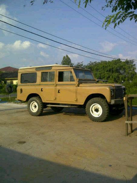 CB350 & Landrover long '83