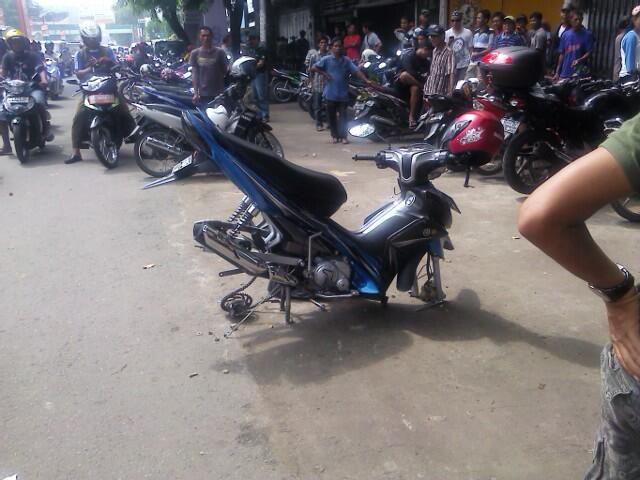 Maling Velg Motor (Sadis Punya)