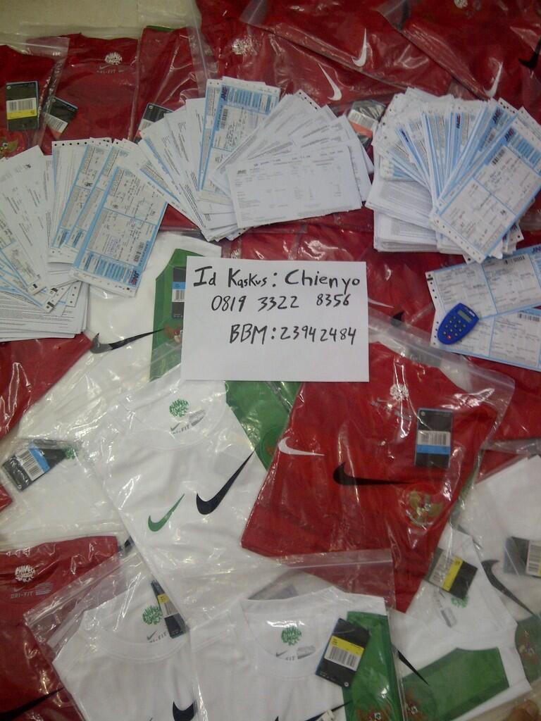 JERSEY TIMNAS INDONESIA HOME/AWAY AFF 2012/2013 GRADE ORI HANYA 150.000,-
