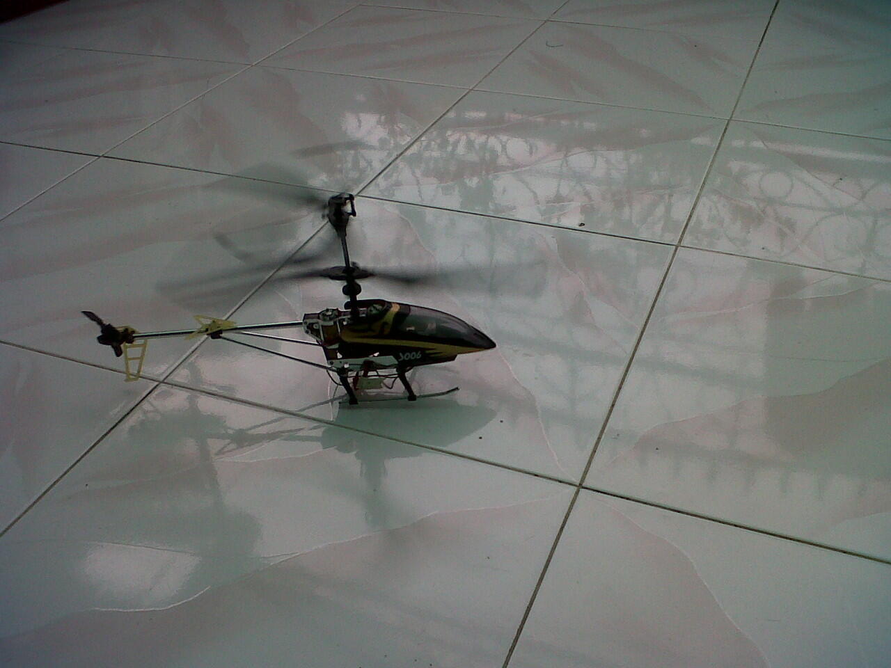 Helikopter SKYTECH Syma S006 3-channel RC GYRO Helicopter--Alloy-Shark