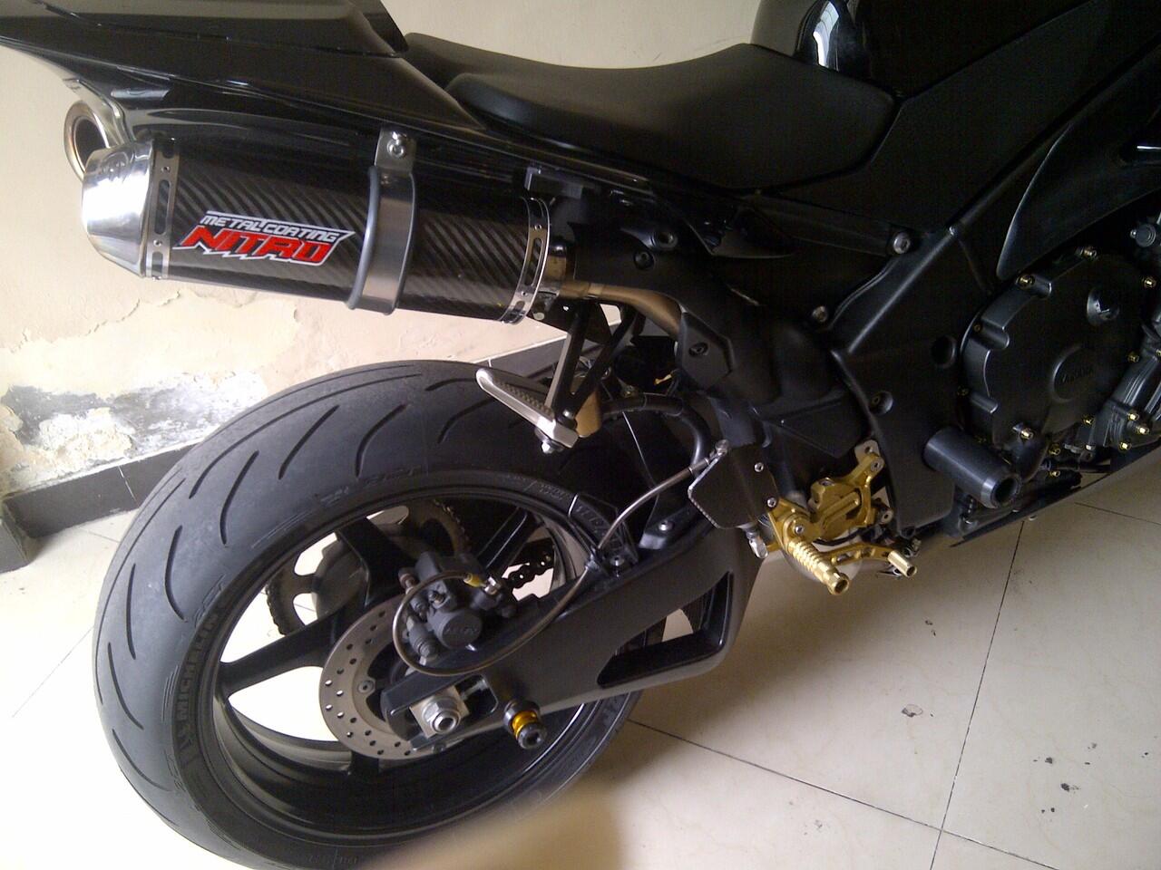 YAMAHA R1 THN 2012 AWAL