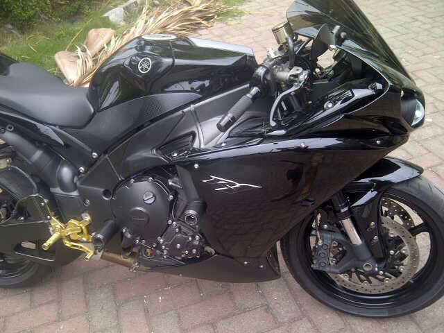 YAMAHA R1 THN 2012 AWAL