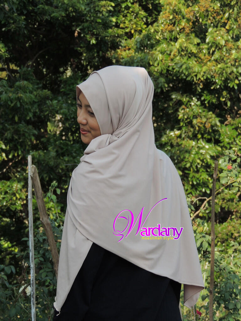 KERUDUNG JILBAB WARDANY