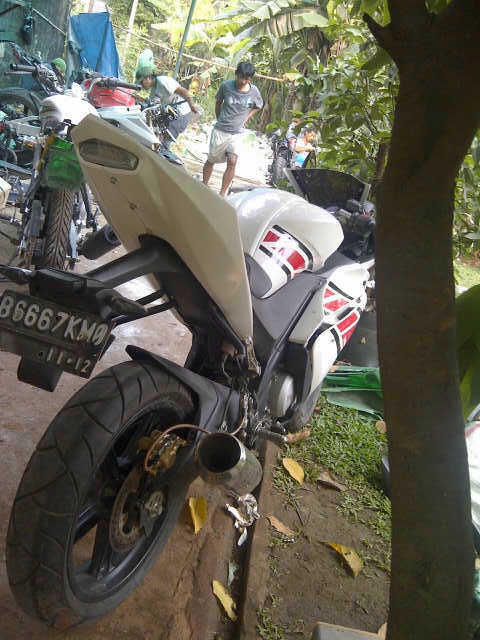 Cari WTS Yamaha Vixion Modifikasi YZF R125 Mulus Rapih 