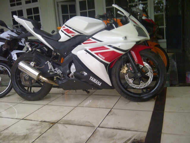 Cari WTS Yamaha Vixion Modifikasi YZF R125 Mulus Rapih 