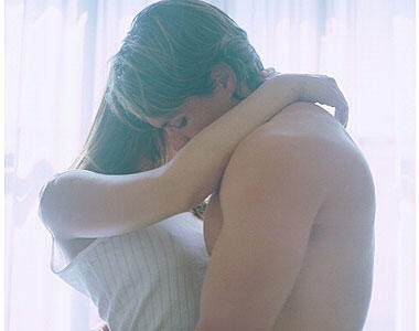 [Bunga Lagi]Setubuhi Pacar, Siswa SMA Dituntut Lima Tahun Penjara 