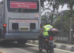 Parkir tepi jalan dan sepeda motor masuk busway akan disapu habis!