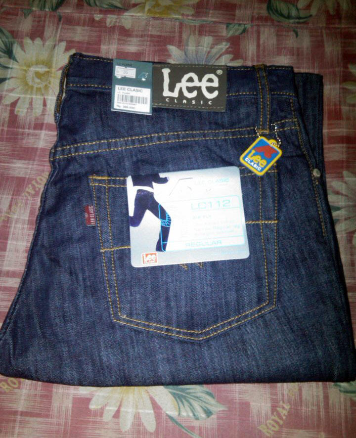 Terjual ▻▻CELANA JEANS LEE ORIGINAL 