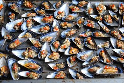 Kerang Dimasak Pakai Bensin !!