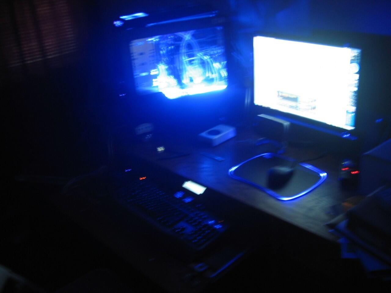 Terjual [MVPcomp] Thermaltake Flare, First Gaming Mousepad 