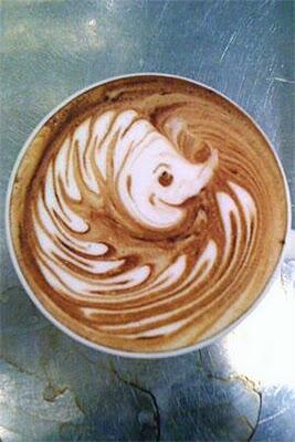Kreasi seni pada kopi