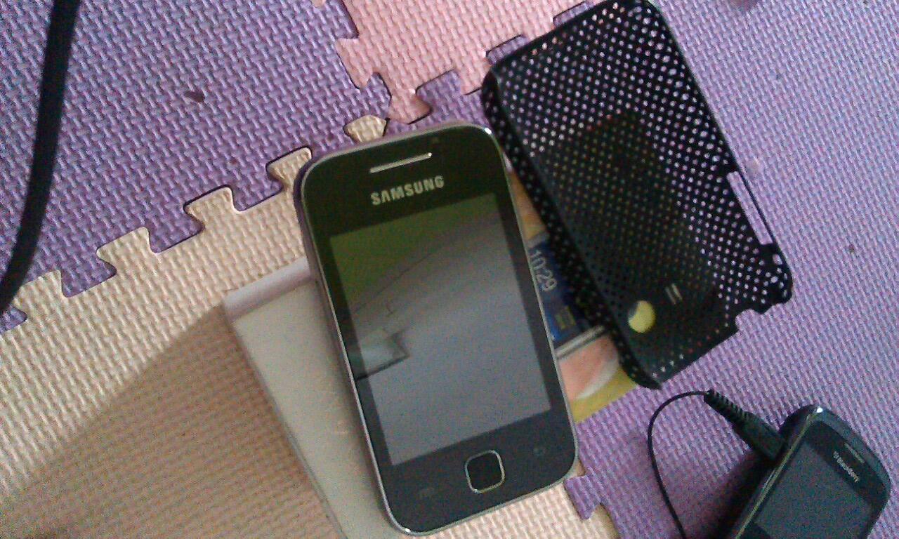 Galaxy Ace & Galaxy Y murah, cek dulu monggo gan...