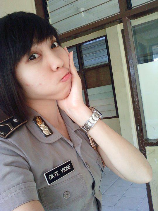 Okte Vione Polisi Muda yang Cute dan Cantik (Kaskuser Cowo Masupp!!!)