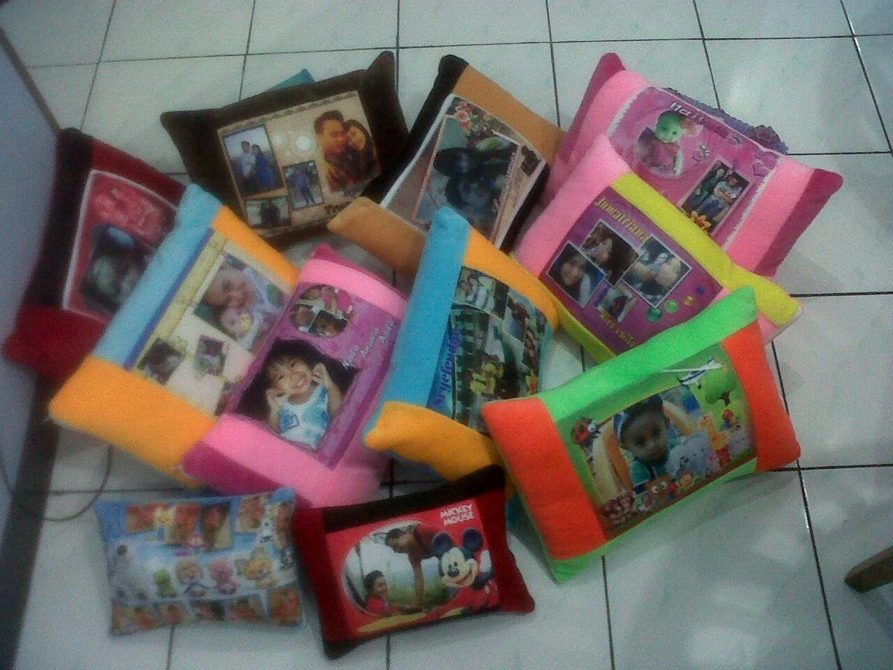ayo pesan bantal dengan gambar foto semaumu..