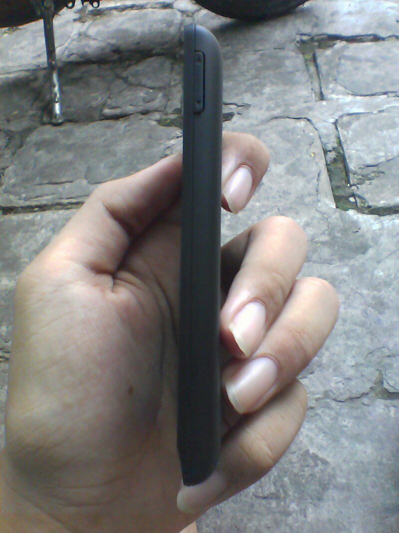( WTS ) Sony Xperia Miro ST23i ( SOLO )
