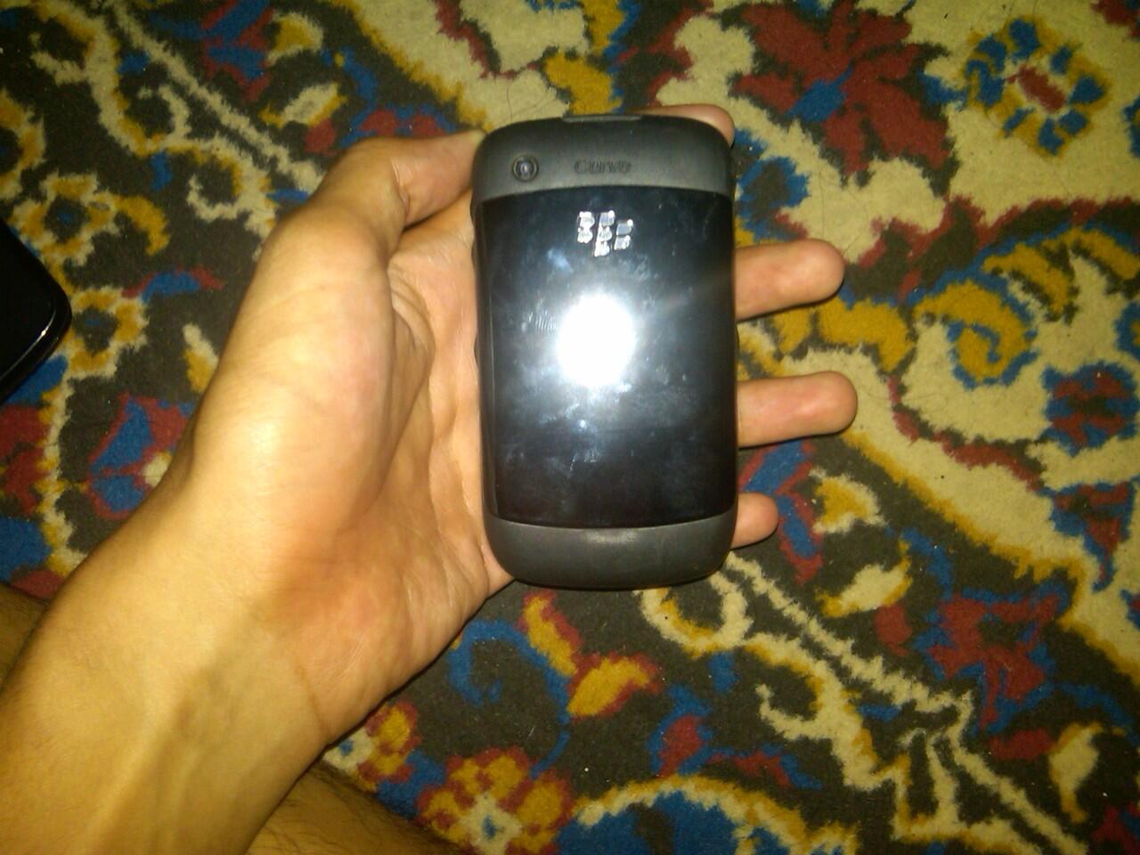 BLACKBERRY/BB GEMINI 8520 BLACK FULLSET GARANSI SS JOGJA/SOLO