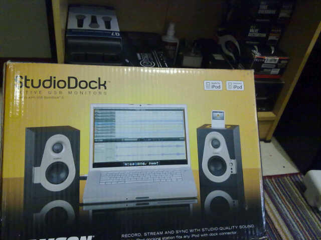 Samson 3 Dock iPod & USB Streaming Audio Kondisi Like New