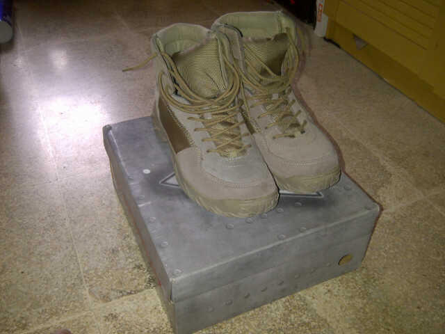 jual sepatu oakley replika