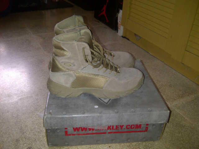 jual sepatu oakley replika