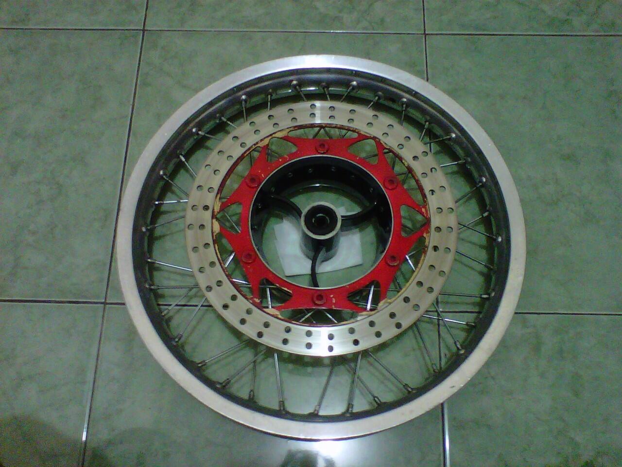 Cari VELG RUJI TAPAK LEBAR + TROMOL NINJA BEKAS JUPITER MX 