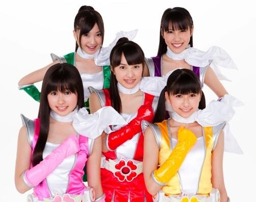 ALL ABOUT MOMOIRO CLOVER Z , RASAKAN SENSASI NYA DAN BEDA RASANNYA GROUP GIRL BAND