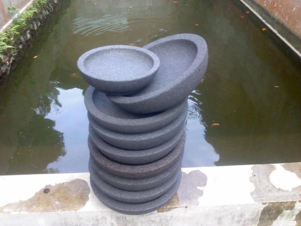 cobek/cobek batu/cobek asli,cobek alami,ulekan cobek,dapur cobek pegunungan merapi