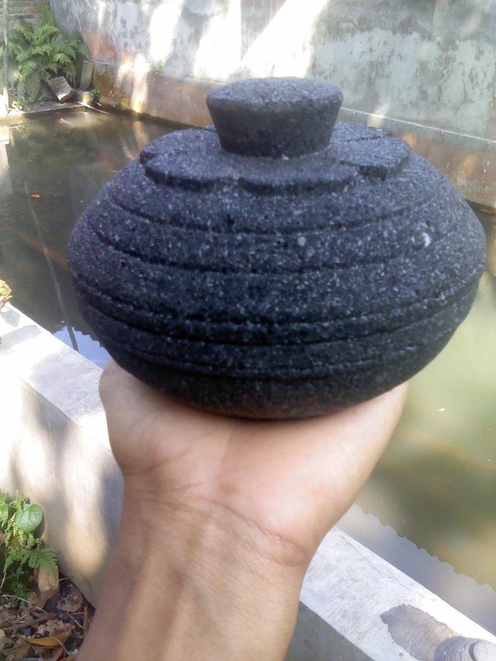 cobek/cobek batu/cobek asli,cobek alami,ulekan cobek,dapur cobek pegunungan merapi