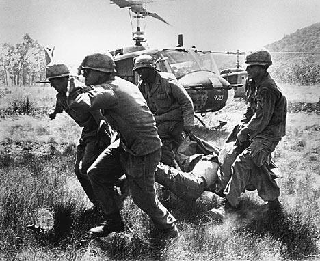 PHOTO PERANG VIETNAM AMERIKA