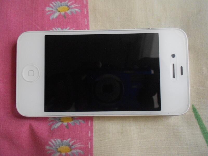 JUAL CEPAT iPhone 4 32GB white