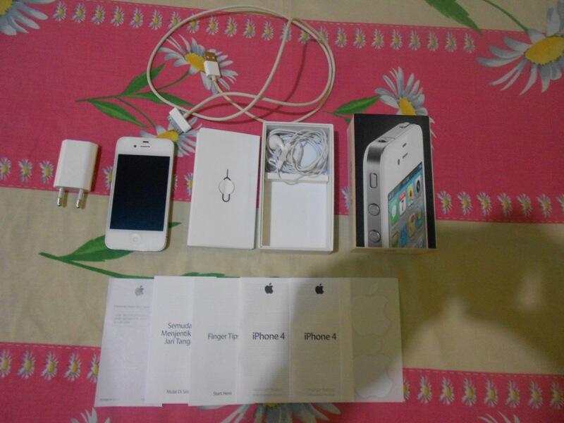 JUAL CEPAT iPhone 4 32GB white