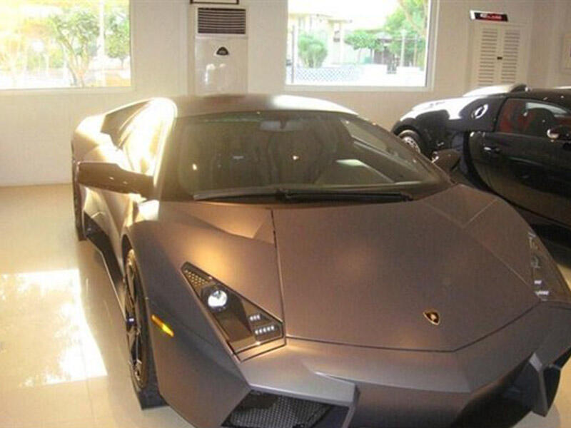 Koleksi Mobil Mewah Milik Raja Bahrain