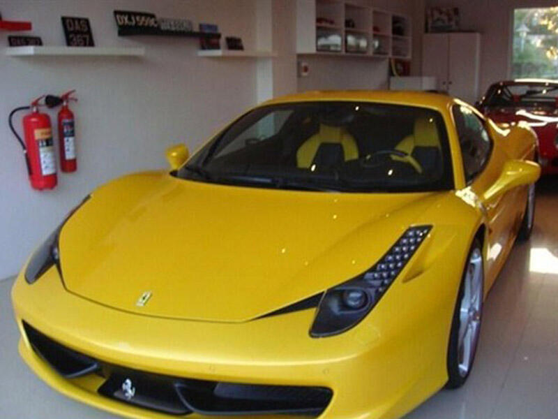 Koleksi Mobil Mewah Milik Raja Bahrain