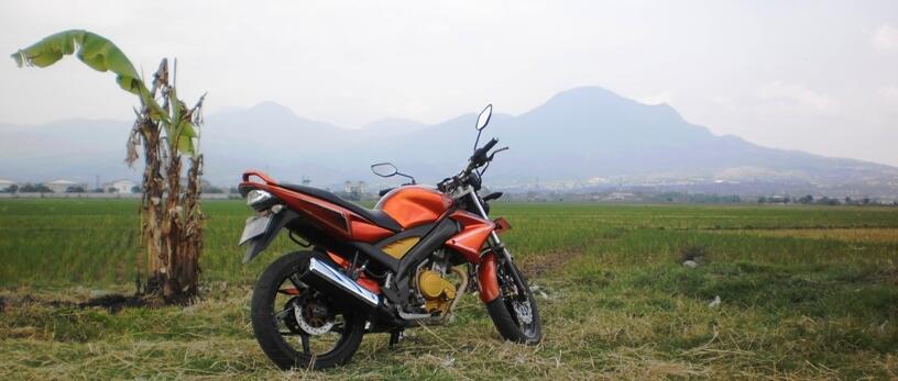 Terjual Jual Motor  Yamaha VIXION  2007 RePAINT Merah Maroon 