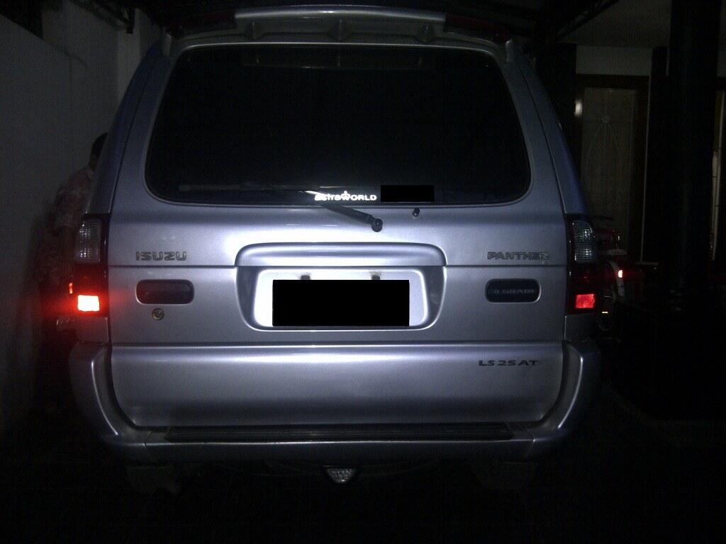 Over Kredit ISUZU PANTHER 2.5 A/T Turbo Diesel Thn 2002