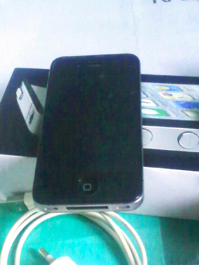 jual IPHONE 4 16 gb FU,liat Dulu biar ga nyesel