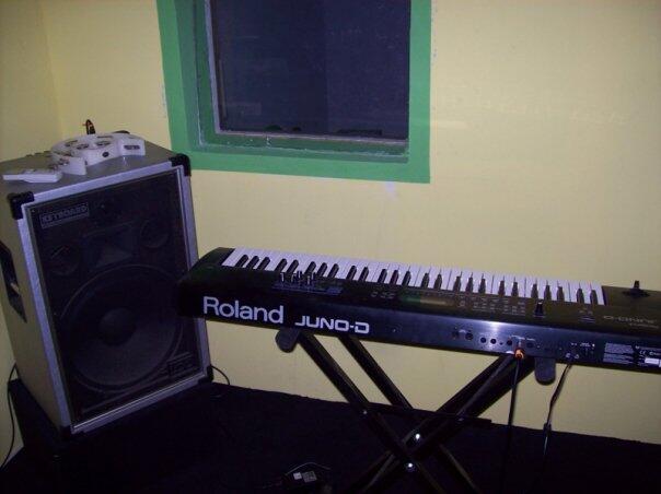 Roland JUNO D dan Roland CK-100
