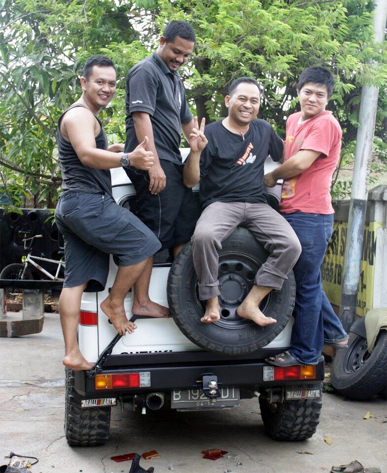 Terjual Bemper  Belakang Khusus JImny dan Katana KASKUS