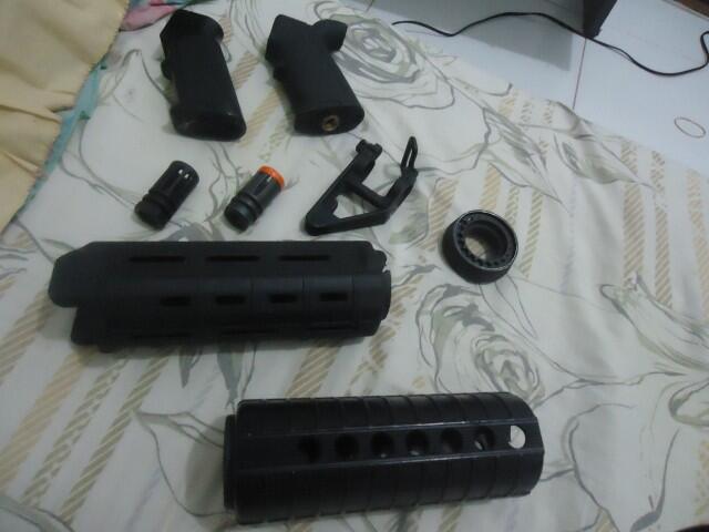 MutilanM4:FlashHider,PisirSegitiga,TubularMOE 7"&Std;,Deltaring,HandgripMOE,dll MURAH!