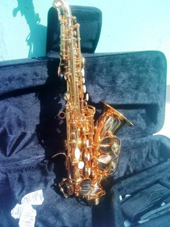 jual baby saxophone merk zeff france bekas display