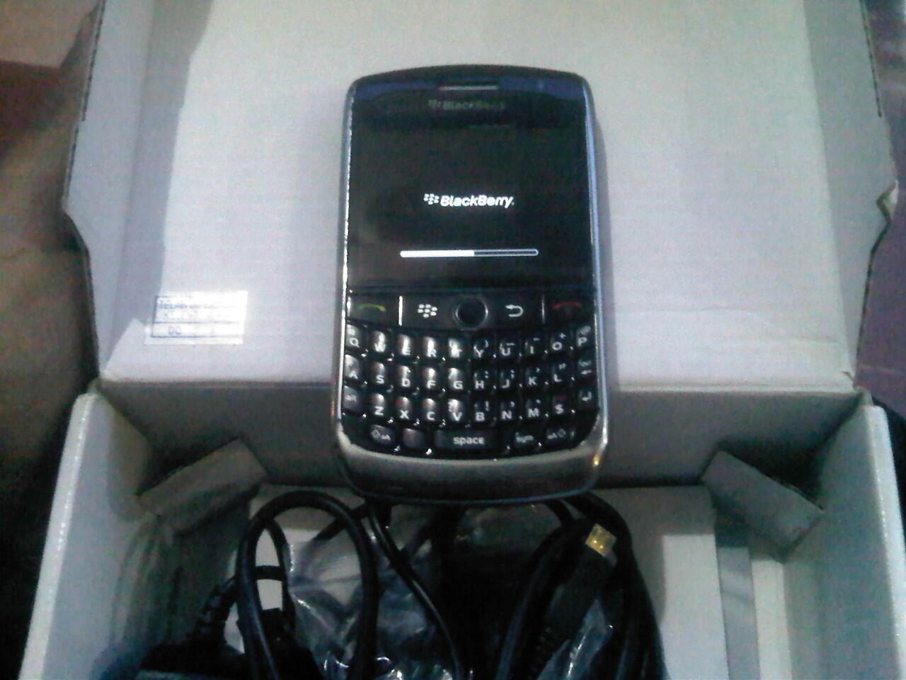 blackberry javelin 8900 ex Royal murah aja yuuukkk....