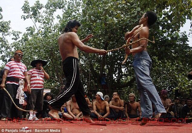  UJUNGAN - RITUAL MEMANGGIL HUJAN &#91; daerah Kediri &#93;