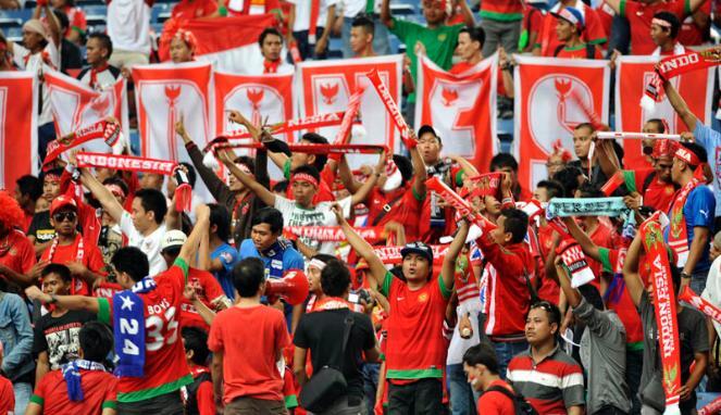 &#91;FOTO&#93; Aksi Suporter Indonesia di Piala AFF 2012