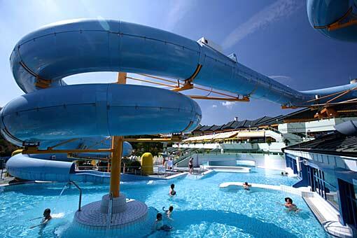 5 waterslide (perosotan air) tergila di dunia !!!