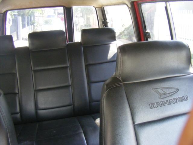 DAIHATSU ZEBRA 1000 TH 89 MERAH 10JTAN