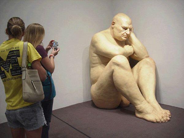 Amazing...Foto Aneh Tapi Nyata Patung Termirip Di Dunia 