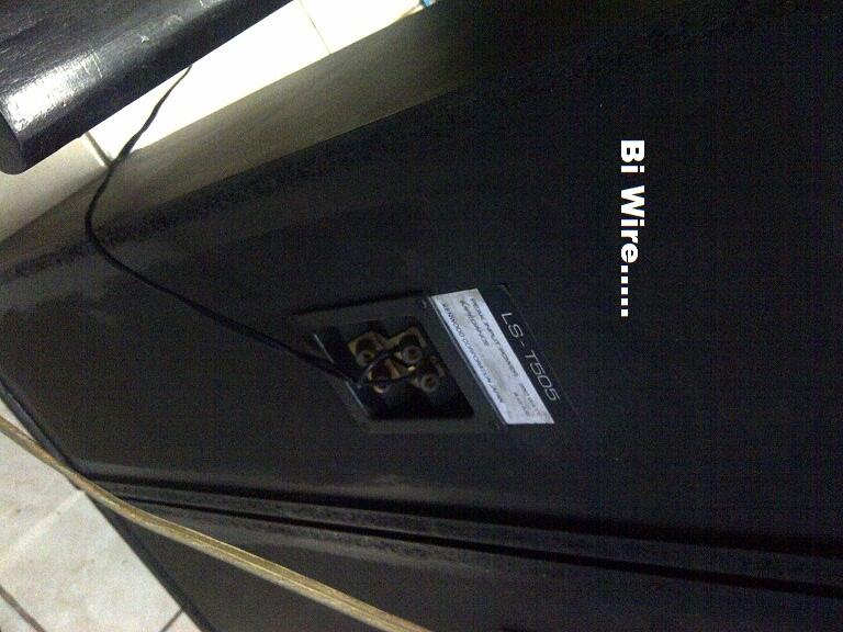 Speaker Floorstand Kenwood LST 505 3 Way Double 8inch Woofer