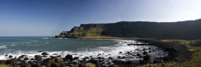 Melihat Lebih Dekat Giant’s Causeway