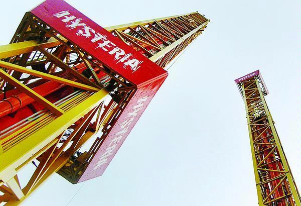 Tujuh Roller Coaster Paling Mengerikan di Dunia