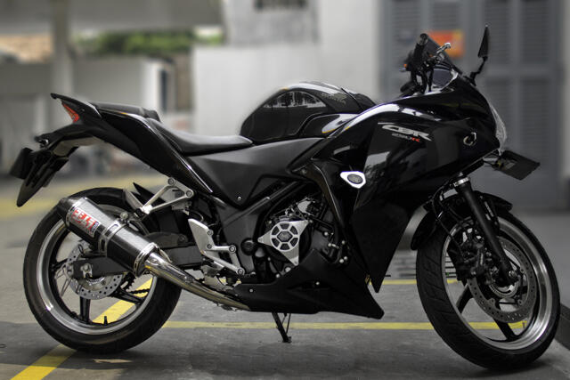 Honda CBR 250R ABS Hitam 2011 - Stage 2