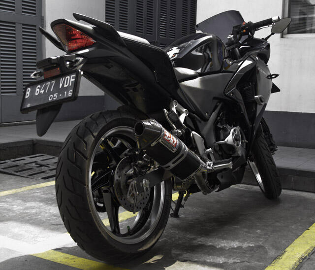 Honda CBR 250R ABS Hitam 2011 - Stage 2